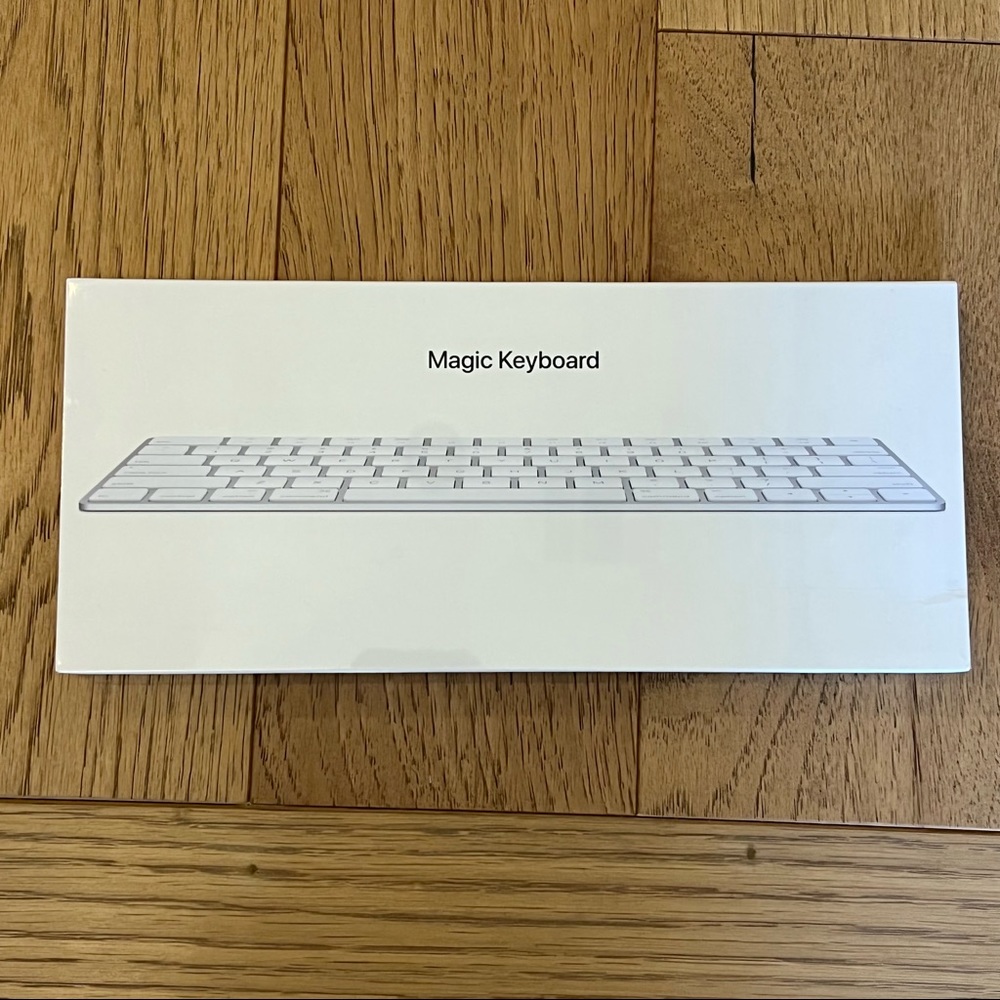 Magic Keyboard - never opened!